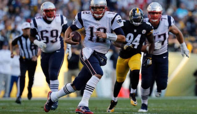 Voici les sports les plus populaires aux Etats-Unis 2 Sport americain : le football américain est sans conteste le sport que les américains préfèrent suivre.d. Photo de Justin K. Aller pour Getty Images.